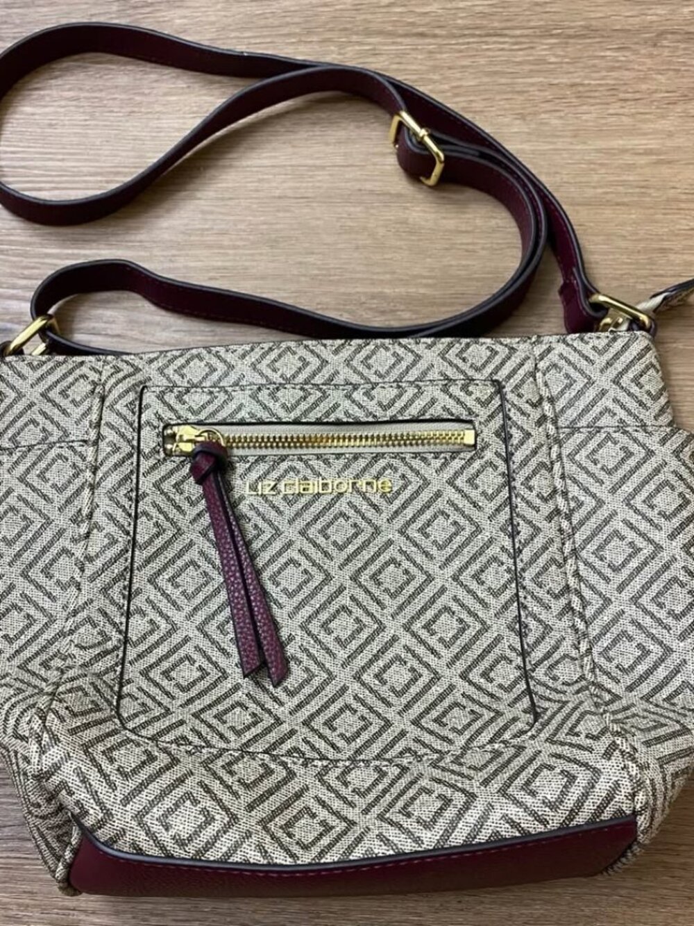 Liz Claiborne Crossbody Bag – Geometric Print – Dark Maroon & Gold-Tone – Medium